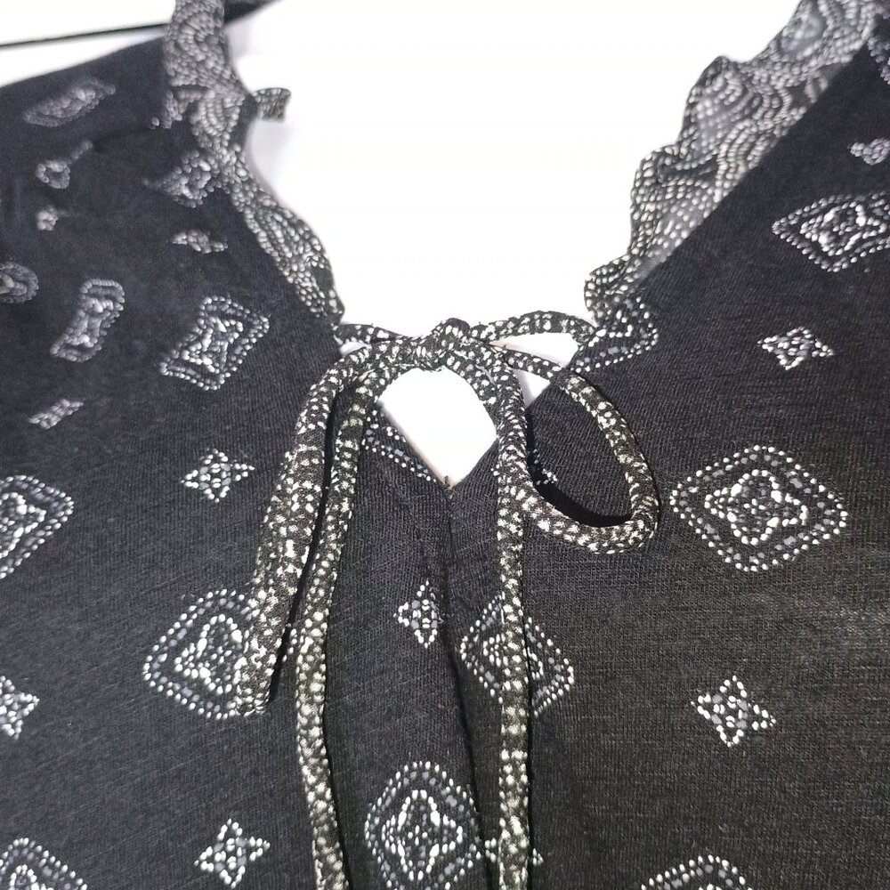 Casual Lucky brand mixed media short, ruffled sleeve and vneck  blouse size L - Picture 4 of 9